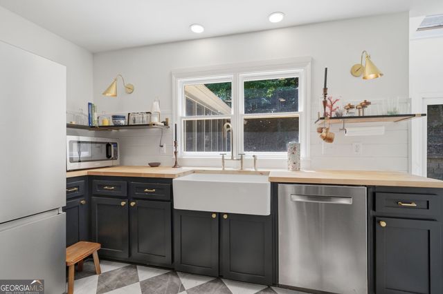 435 Lofty Lane, Roswell, GA 30076