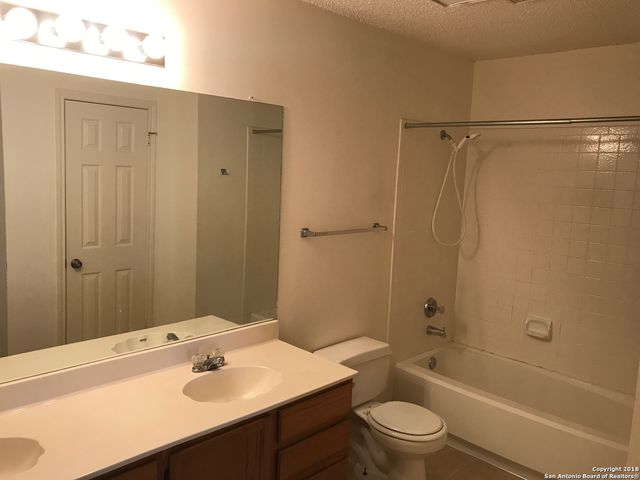 8115 GRIMCHESTER, Converse, TX 78109