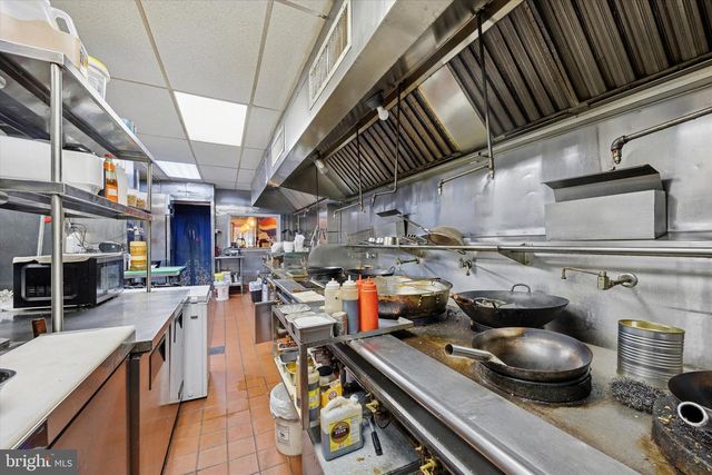 274 S 20TH ST, Philadelphia, PA 19103