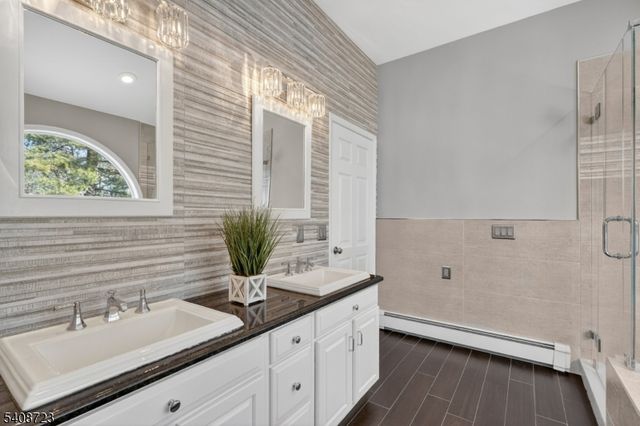 90 Birchwood Ter, Wayne Twp., NJ 07470