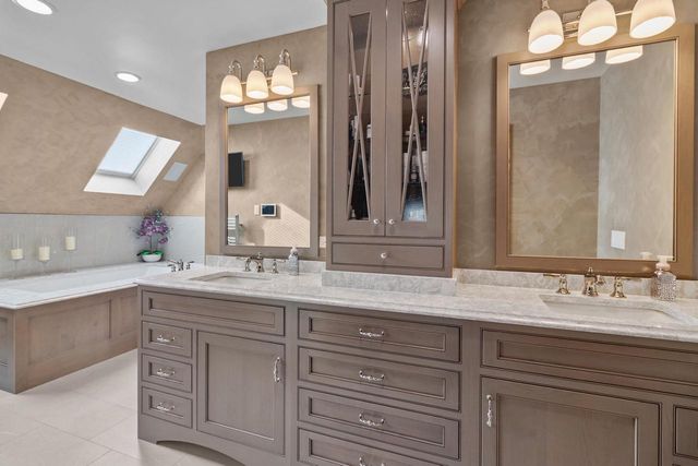 N3026 Lake Forest CIRCLE, Lake Geneva, WI 53147