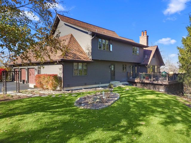 N3026 Lake Forest CIRCLE, Lake Geneva, WI 53147