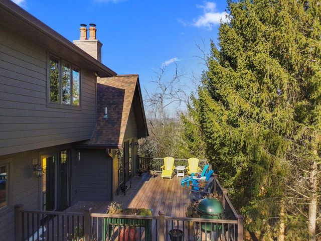 N3026 Lake Forest CIRCLE, Lake Geneva, WI 53147