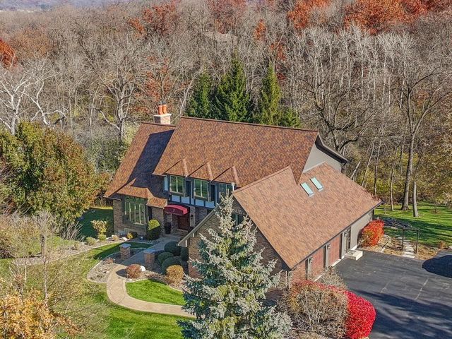 N3026 Lake Forest CIRCLE, Lake Geneva, WI 53147