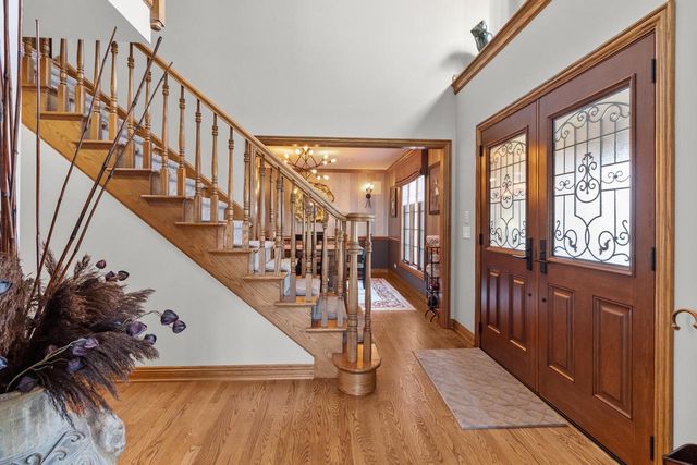 N3026 Lake Forest CIRCLE, Lake Geneva, WI 53147
