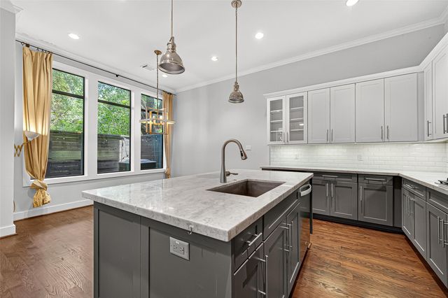 11012 Avenu Malkenu Avenue, Houston, TX 77043