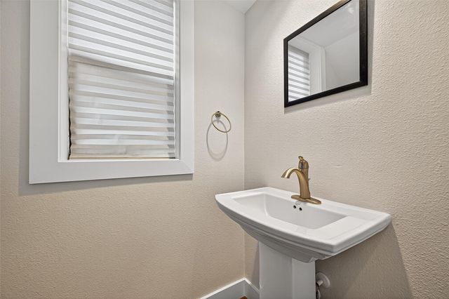 11012 Avenu Malkenu Avenue, Houston, TX 77043