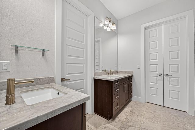 11012 Avenu Malkenu Avenue, Houston, TX 77043