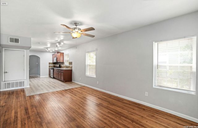 1334 W Ridgewood, San Antonio, TX 78201