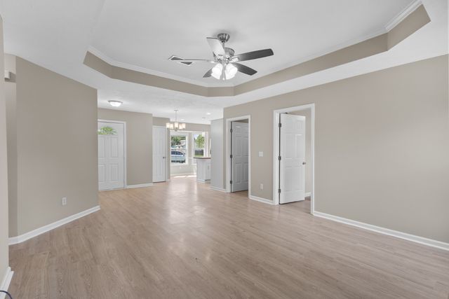 514 Bon Aqua Dr, La Vergne, TN 37086