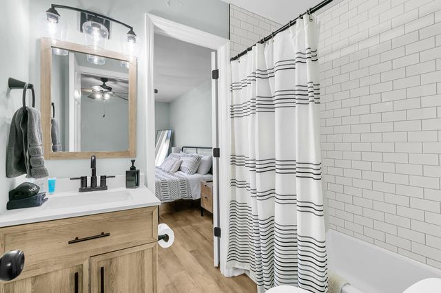 6247 Lucille Drive D, North Charleston, SC 29406