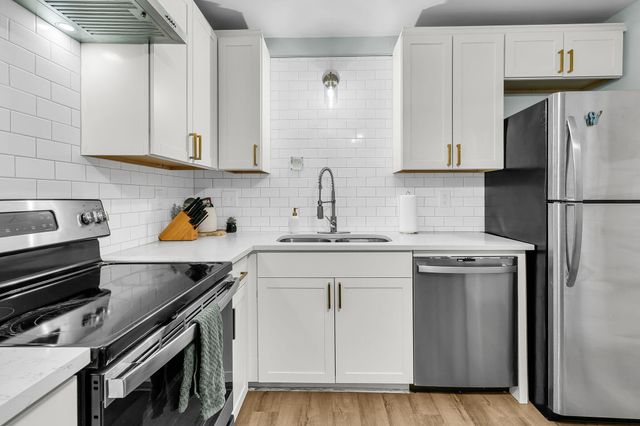 6247 Lucille Drive D, North Charleston, SC 29406