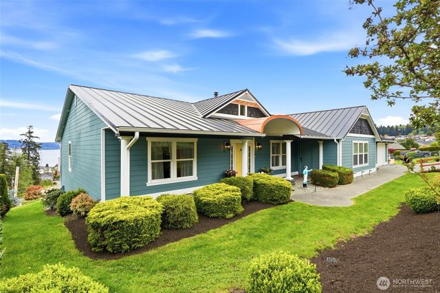 838 W Gladstone Drive, Camano Island, WA 98282