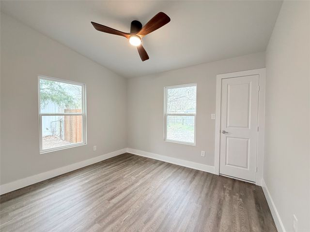 1303 N Galloway Avenue, Mesquite, TX 75149