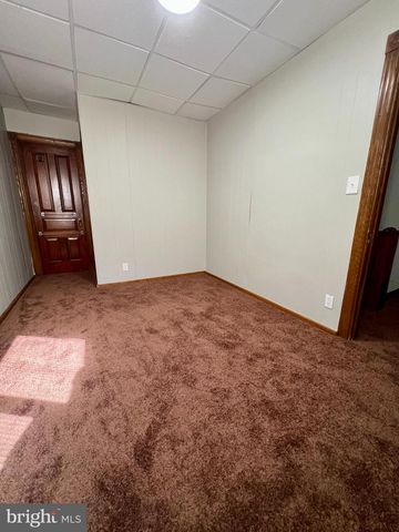 502 BUTTONWOOD ST, Norristown, PA 19401