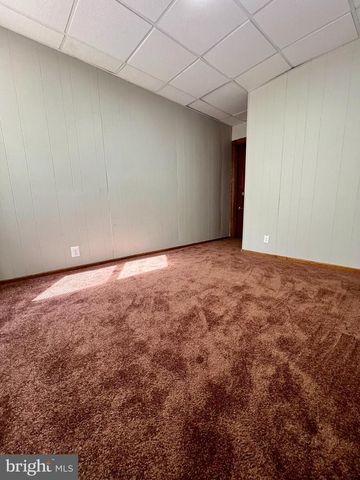 502 BUTTONWOOD ST, Norristown, PA 19401