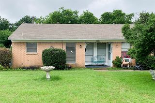 308 Hilltop Avenue B, Richardson, TX 75081