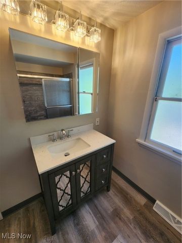 35821 Meyer Avenue, Eastlake, OH 44095