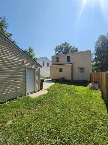 35821 Meyer Avenue, Eastlake, OH 44095