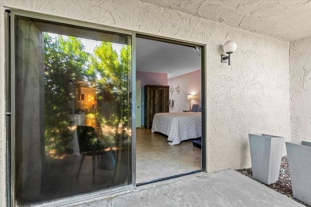 2625 N Whitewater Club Drive C, Palm Springs, CA 92262