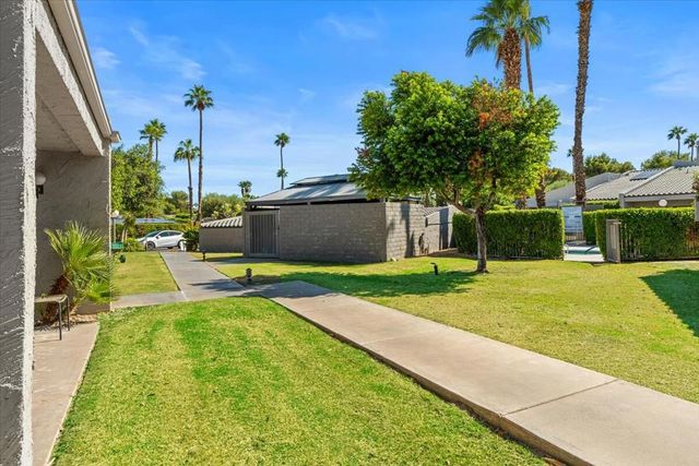 2625 N Whitewater Club Drive C, Palm Springs, CA 92262