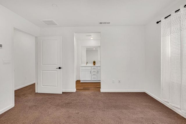 408 RICE Way, Los Banos, CA 93635