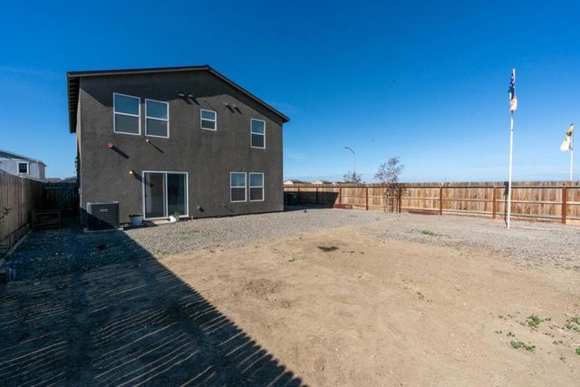 408 RICE Way, Los Banos, CA 93635