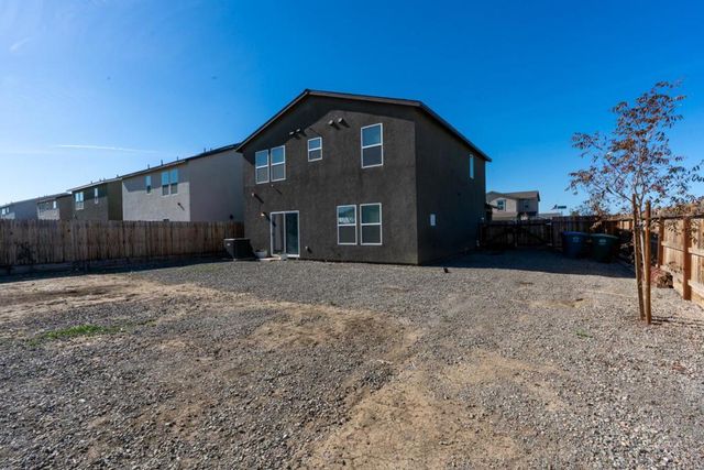 408 RICE Way, Los Banos, CA 93635