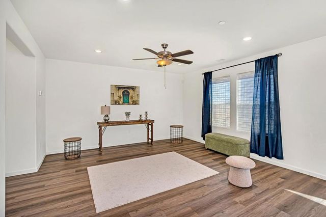 408 RICE Way, Los Banos, CA 93635