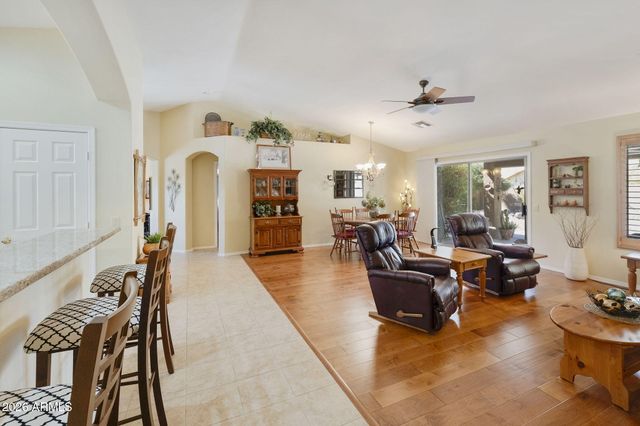 9853 E CRYSTAL Drive, Sun Lakes, AZ 85248