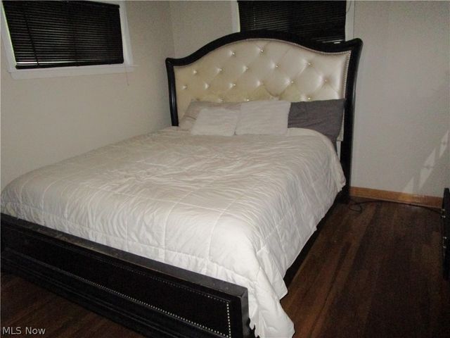 434 Douglas Boulevard, Richmond Heights, OH 44143