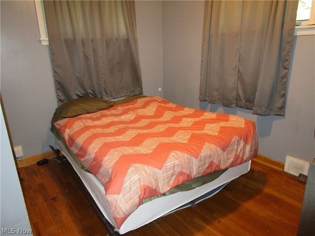 434 Douglas Boulevard, Richmond Heights, OH 44143
