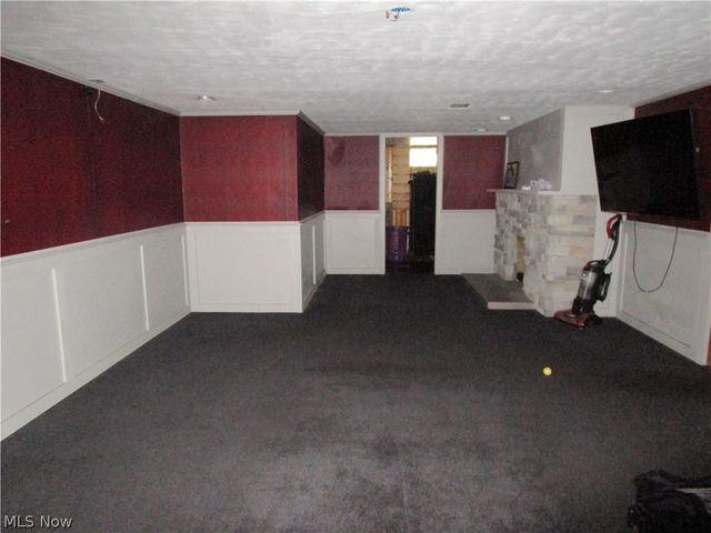 434 Douglas Boulevard, Richmond Heights, OH 44143