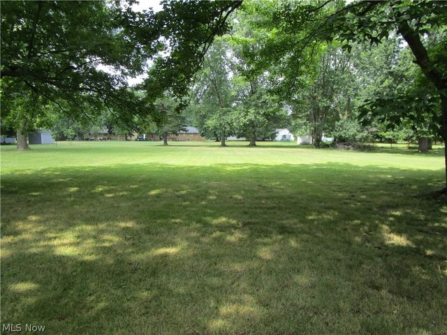 434 Douglas Boulevard, Richmond Heights, OH 44143