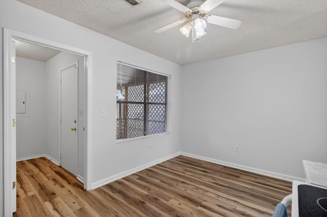 6248 Lucille Drive Unit 15-F, North Charleston, SC 29406