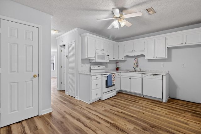 6248 Lucille Drive Unit 15-F, North Charleston, SC 29406
