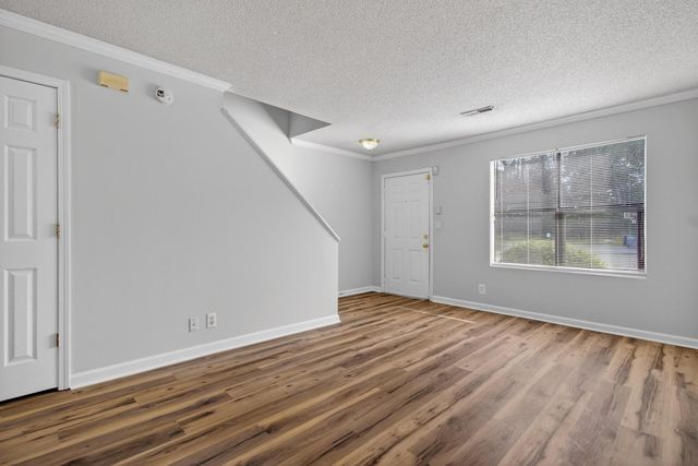 6248 Lucille Drive Unit 15-F, North Charleston, SC 29406