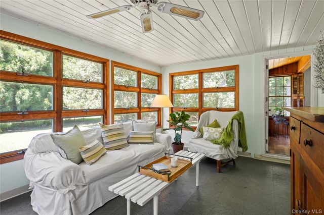 26 S Menantic Road, Shelter Island, NY 11964