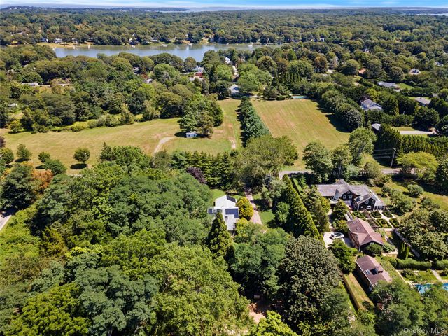 26 S Menantic Road, Shelter Island, NY 11964