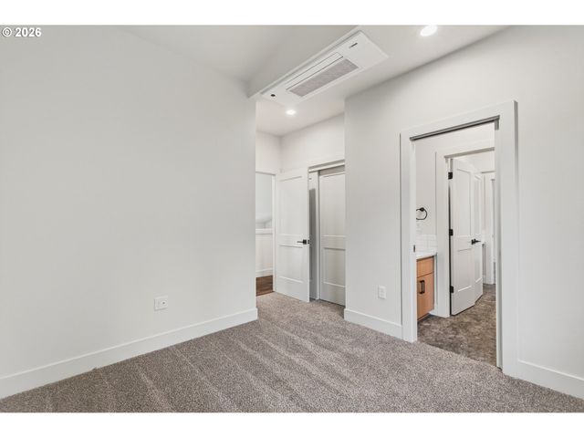 133 CEDAR FALLS Dr, Kelso, WA 98626