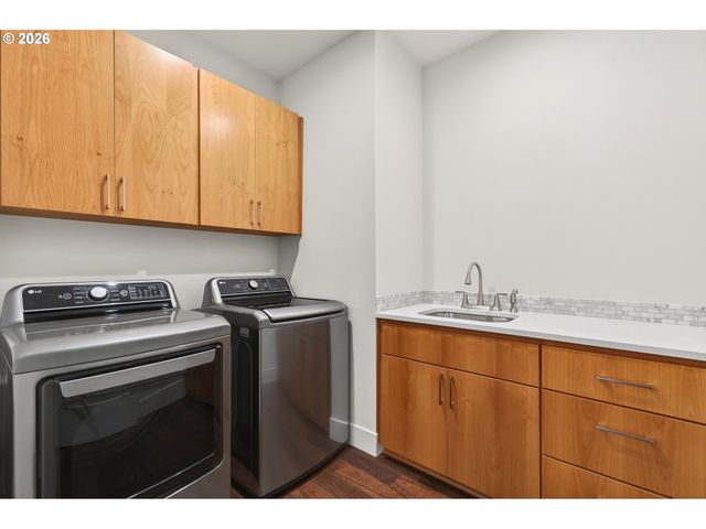 133 CEDAR FALLS Dr, Kelso, WA 98626