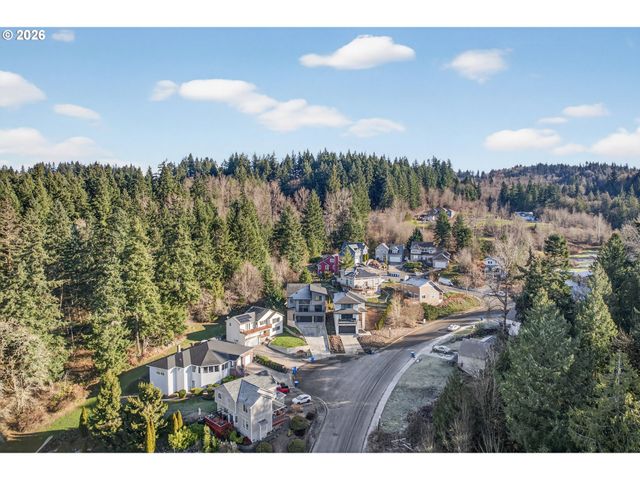 133 CEDAR FALLS Dr, Kelso, WA 98626