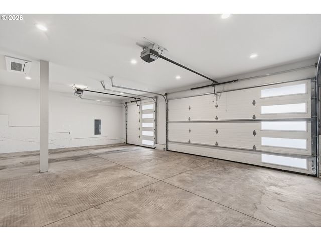 133 CEDAR FALLS Dr, Kelso, WA 98626