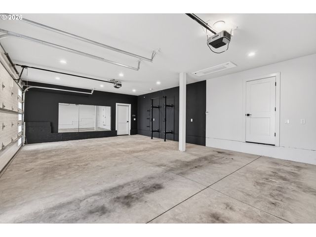 133 CEDAR FALLS Dr, Kelso, WA 98626