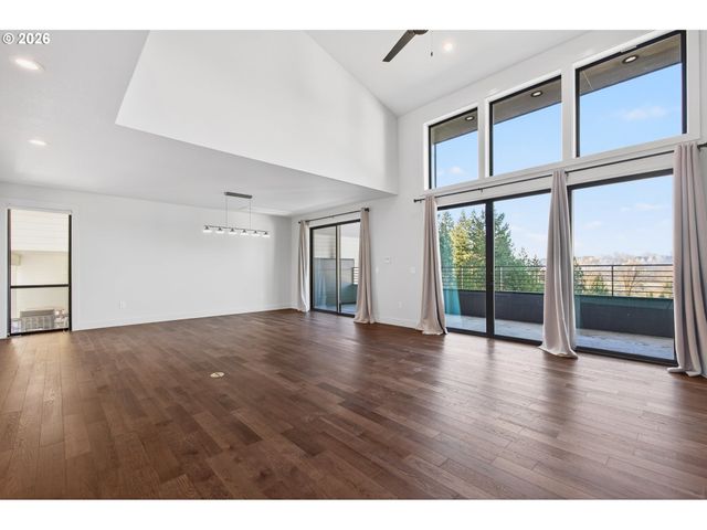 133 CEDAR FALLS Dr, Kelso, WA 98626