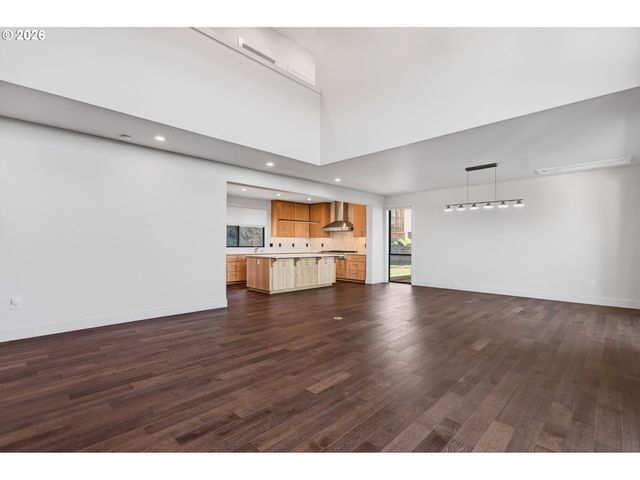 133 CEDAR FALLS Dr, Kelso, WA 98626