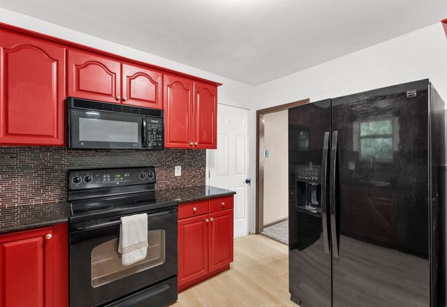 7324 Oakland Lane, North Richland Hills, TX 76180