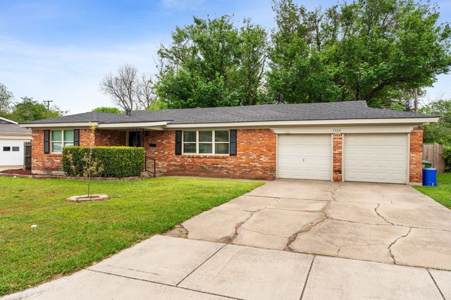 7324 Oakland Lane, North Richland Hills, TX 76180