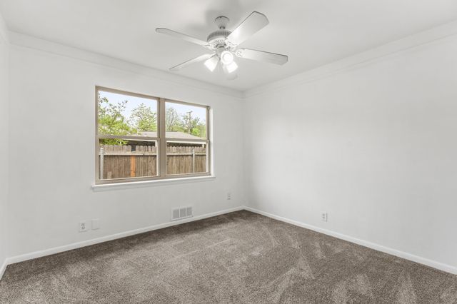 7324 Oakland Lane, North Richland Hills, TX 76180