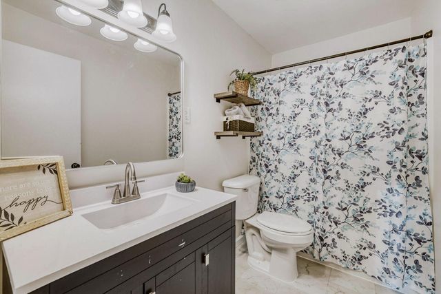 7556 Noble Avenue N, Brooklyn Park, MN 55443